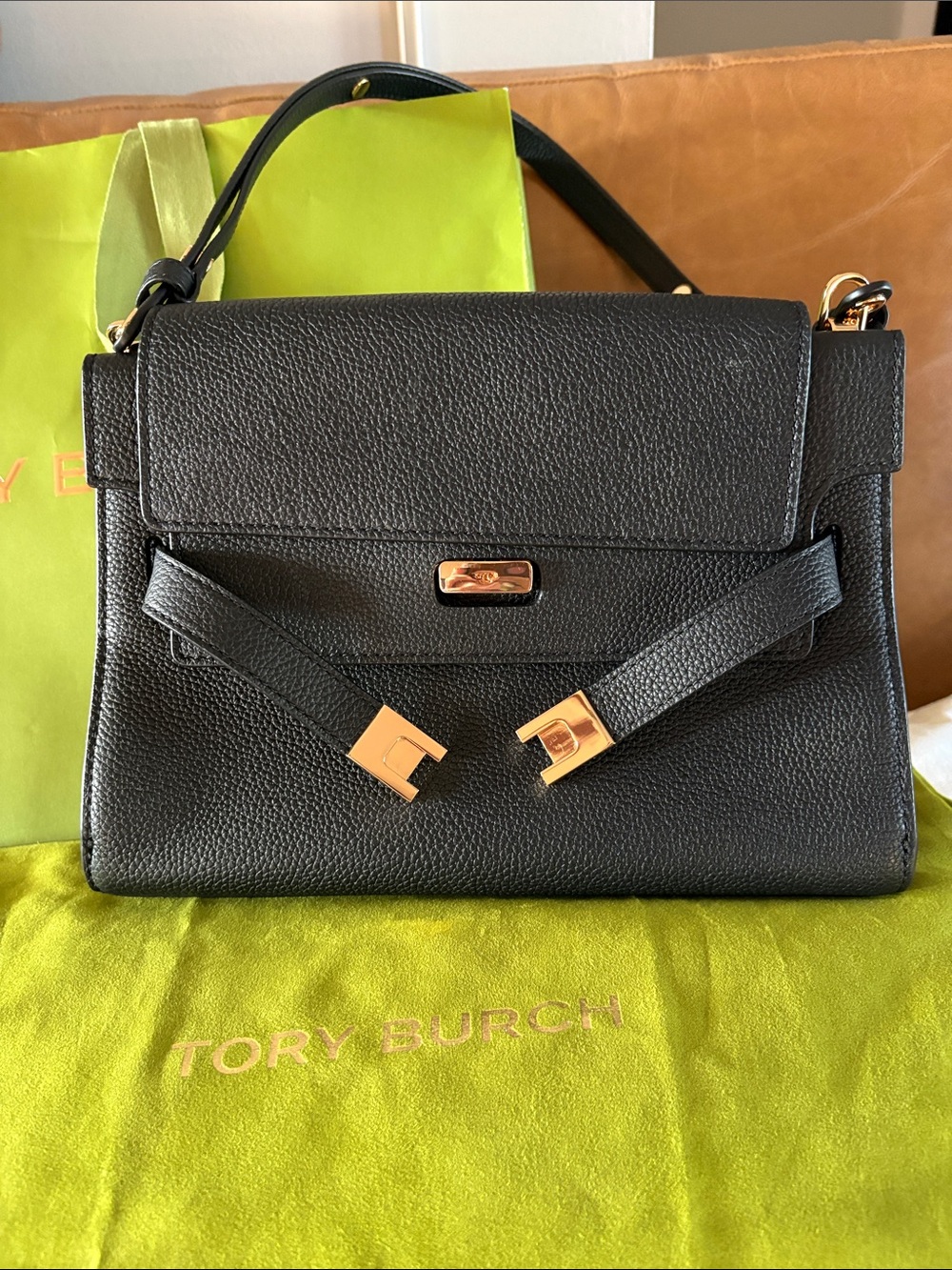 NWT Tory Burch Lee Radziwill Black Pebbled Leather Shoulder with Gold Hardware - Picture 7 of 13